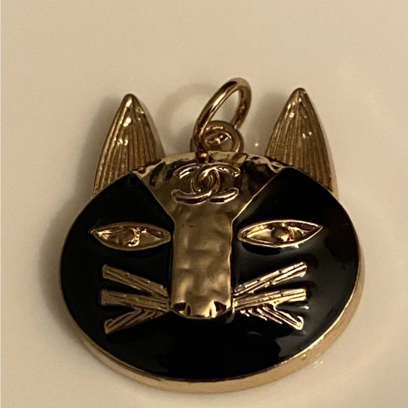 Rare CC Chic BLACK Cat Pendant  on 18KGP chain - Picture 7 of 8